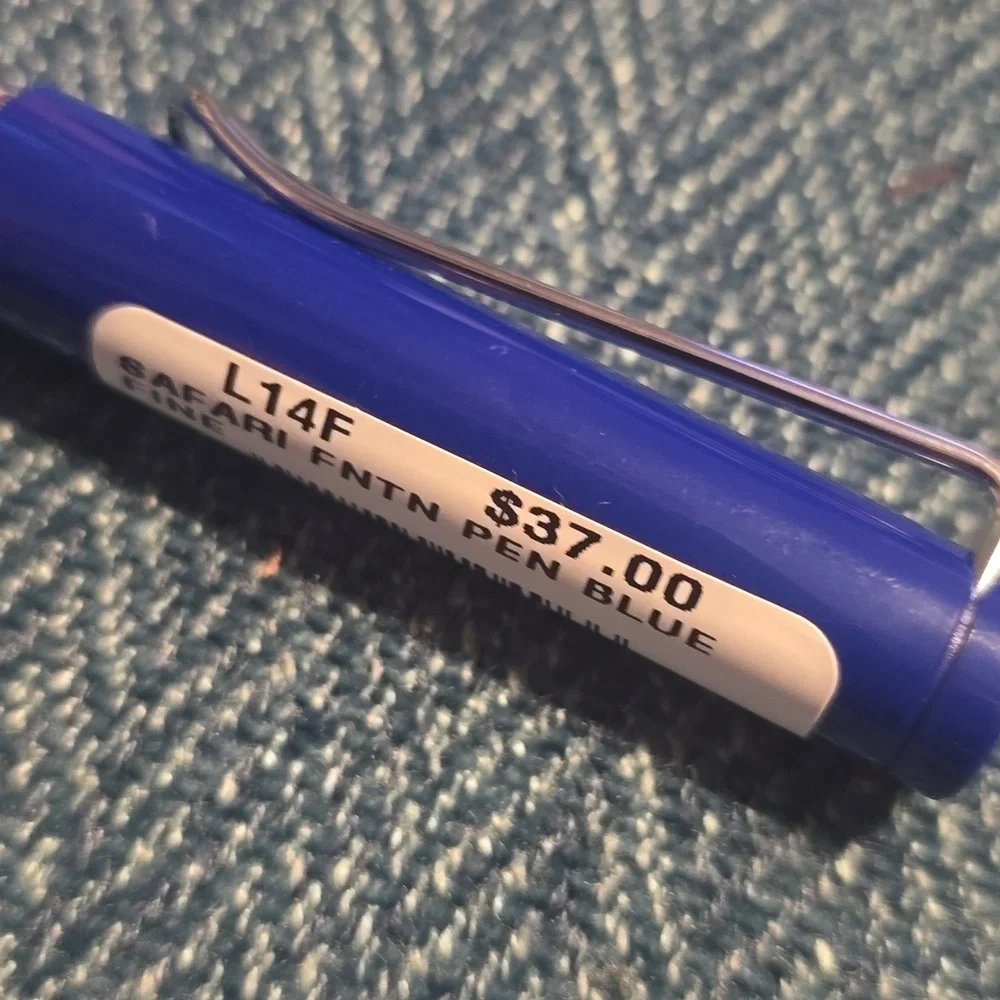 ❤️BUY 10 GET 5 FREE LAMY safari Fountain Pen vista, Color blue